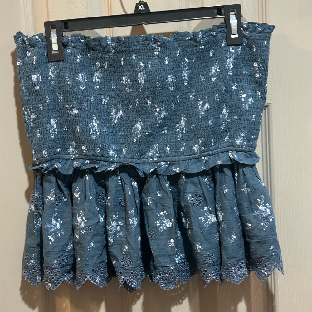 American Eagle Floral Blue Women's top with removeable straps